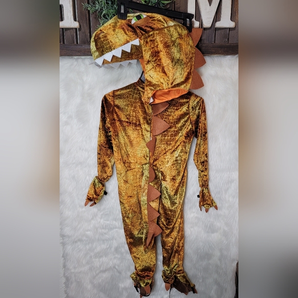 T-Rex Costume - Picture 12 of 12